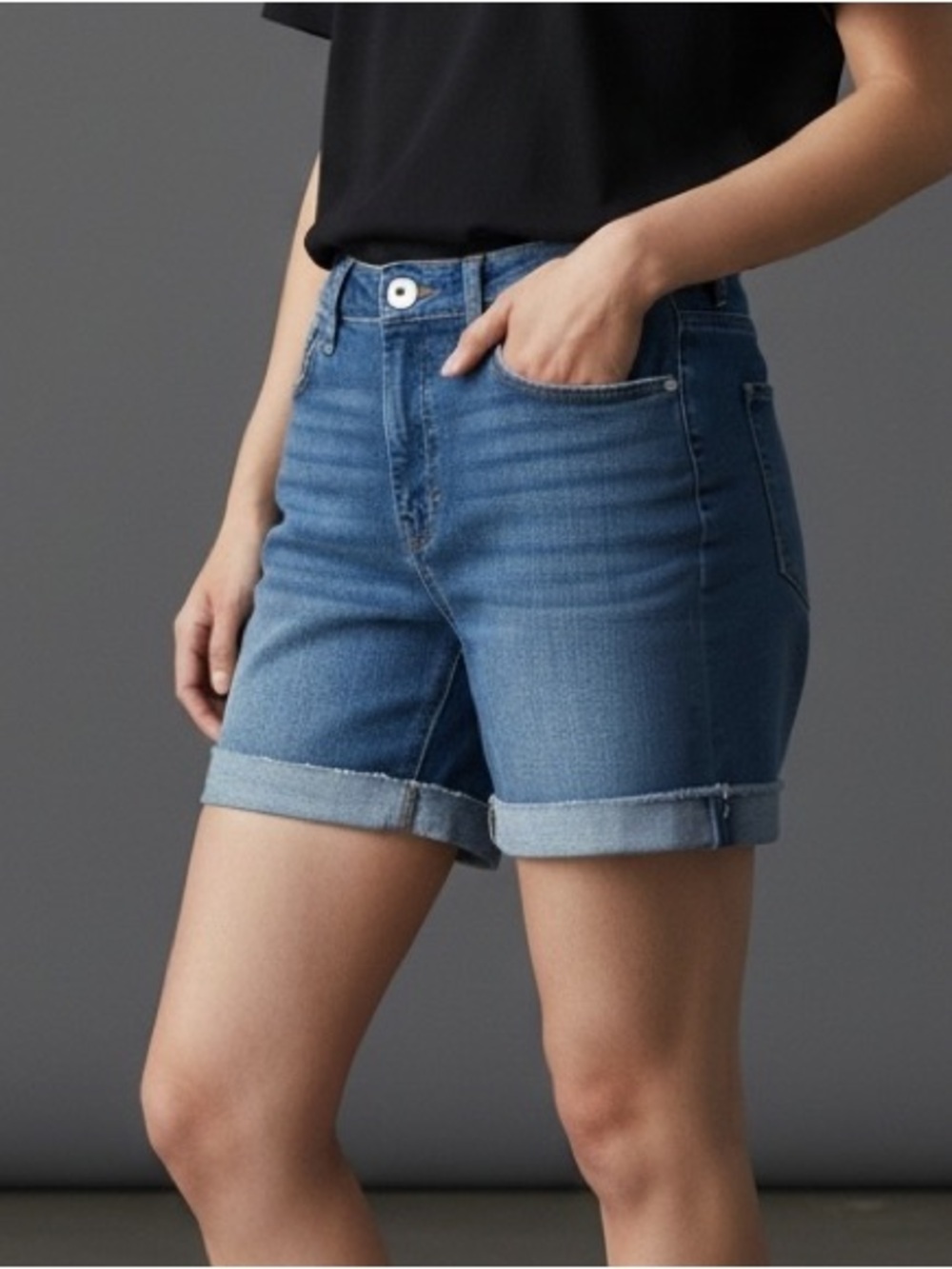 Market & Spruce Medium Blue Denim Roll-Cuff Women’s Shorts